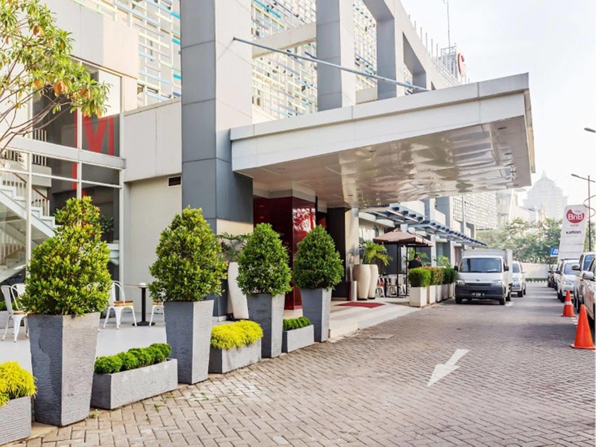 1o1 Urban Kelapa Gading Hotel 3*